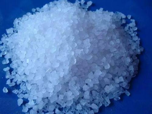 Muối giả gây chết người bán "như rau" trên thị trường Trung Quốc 