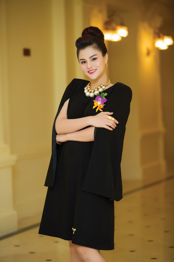 vu-thu-phuong-mang-bau-dua-con-thu-2